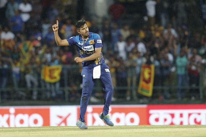 [Watch] Maheesh Theekshana castles Sanju Samson for a golden duck in IND vs SL 2nd T20I