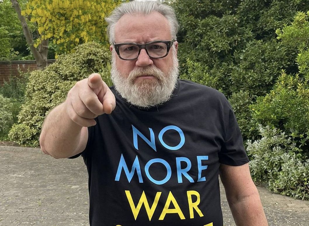 Ray Winstone played Beowulf (Image via Instagram/@thisisraywinstone)