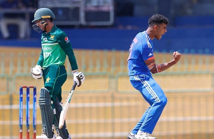 Rajvardhan Hangargekar celebrates after taiking a wicket against Pakistan A in the ACC Emerging Asia Cup 2023 (Image Credits: Rajvardhan Hangargekar&#039;s Instagram)