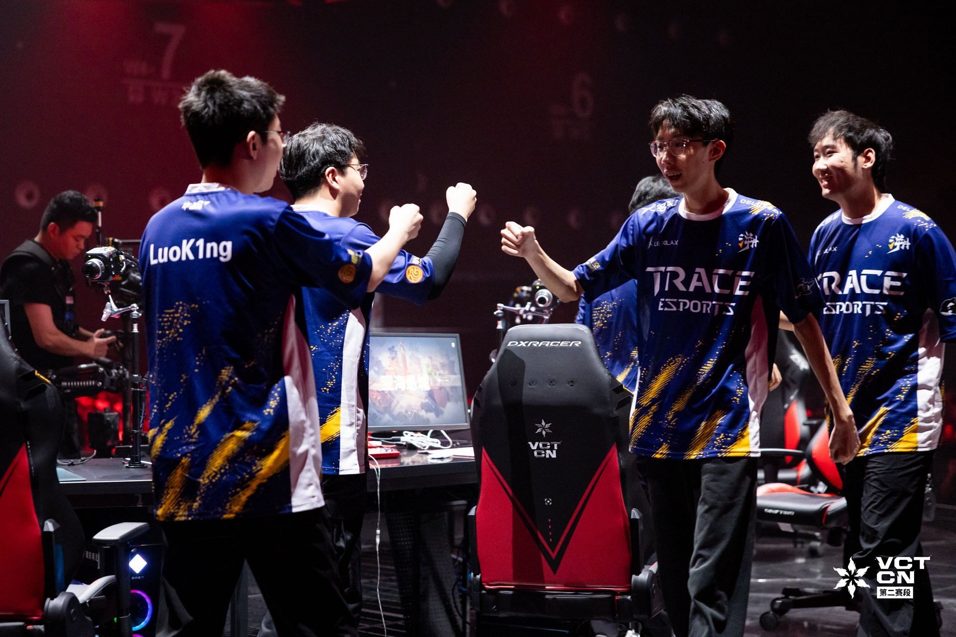 Kai with his teammates at VCT China Stage 2 (Image via Riot Games)