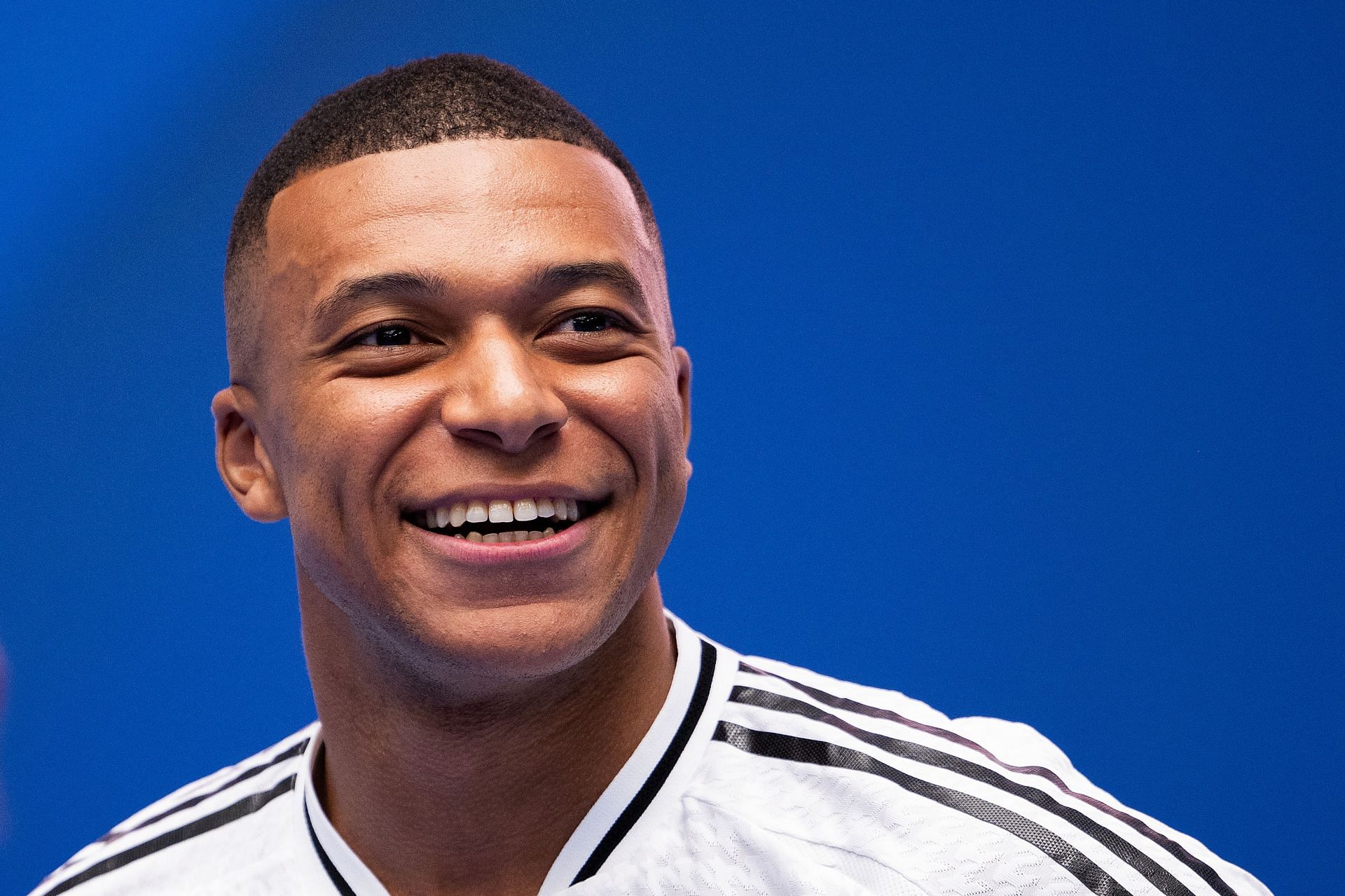 Real Madrid Unveils New Signing Kylian Mbappe