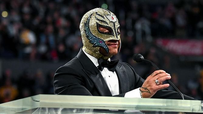 WWE referee Charles Robinson comments on hilarious prank he pulled on Rey Mysterio