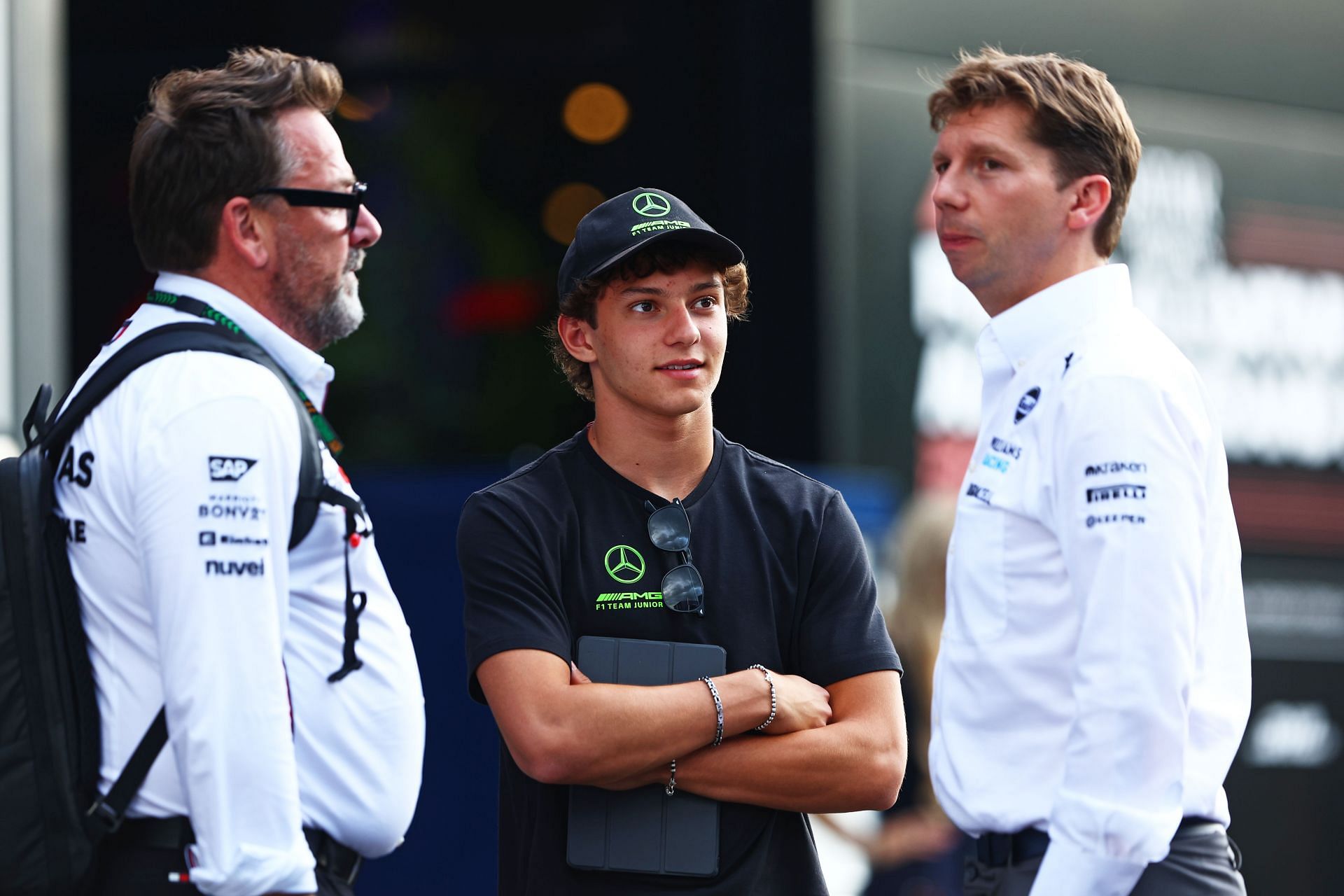 James Vowles, Team Principal of Williams talks with Kimi Antonelli of Italy, and Gwen Lagrue, Mercedes Driver Program Advisor (Image via Getty)