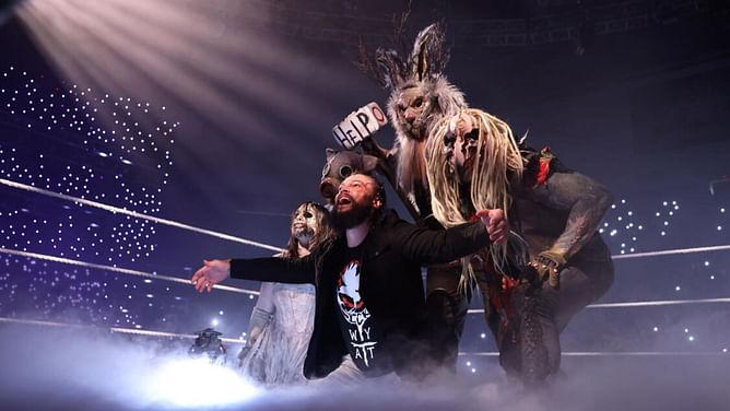 Major WWE star teases potential alliance with The Wyatt Sicks