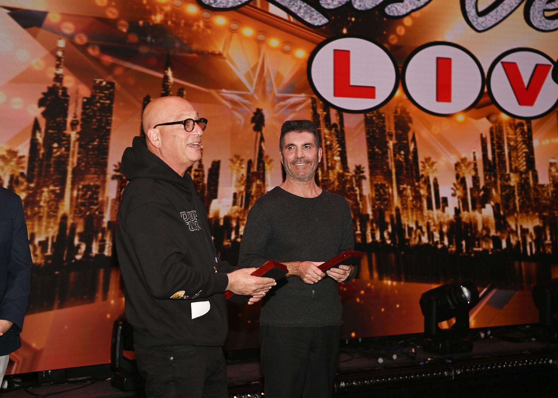 Simon Cowell and Howie Mandel Receive Keys to the Las Vegas Strip at America&rsquo;s Got Talent Las Vegas LIVE - Source: Getty