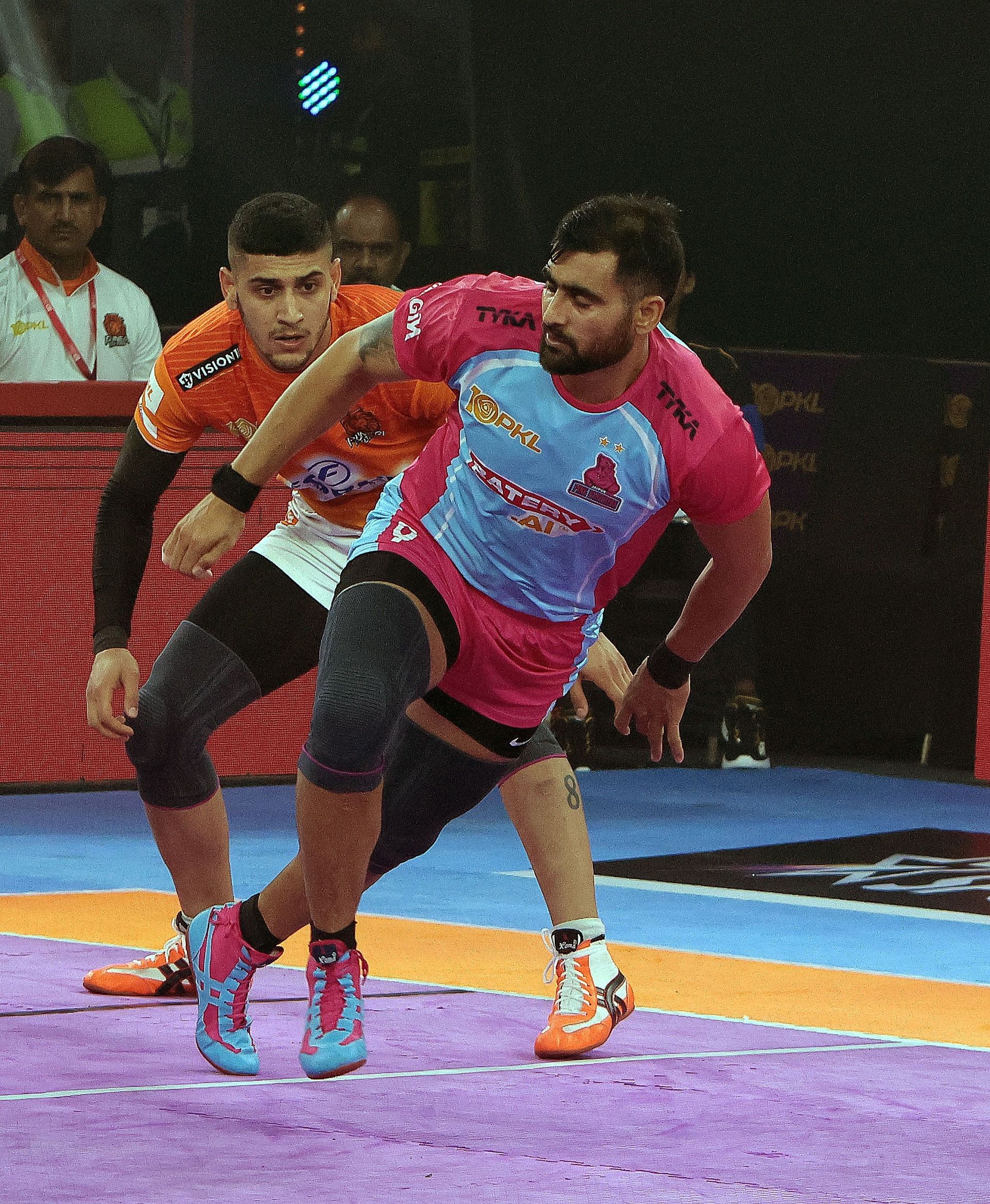 Rahul Chaudhari in action for Jaipur Pink Panthers (Image via: PKL)