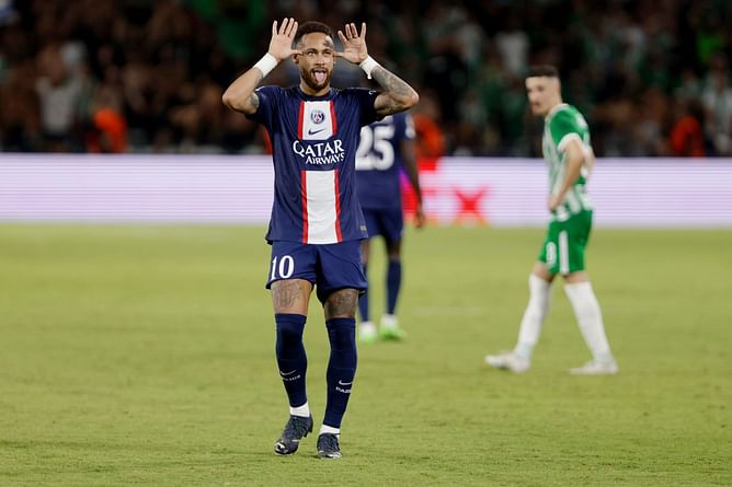 Neymar’s camp respond with statement amid rumors of him being offered to Barcelona in blockbuster return to Camp Nou