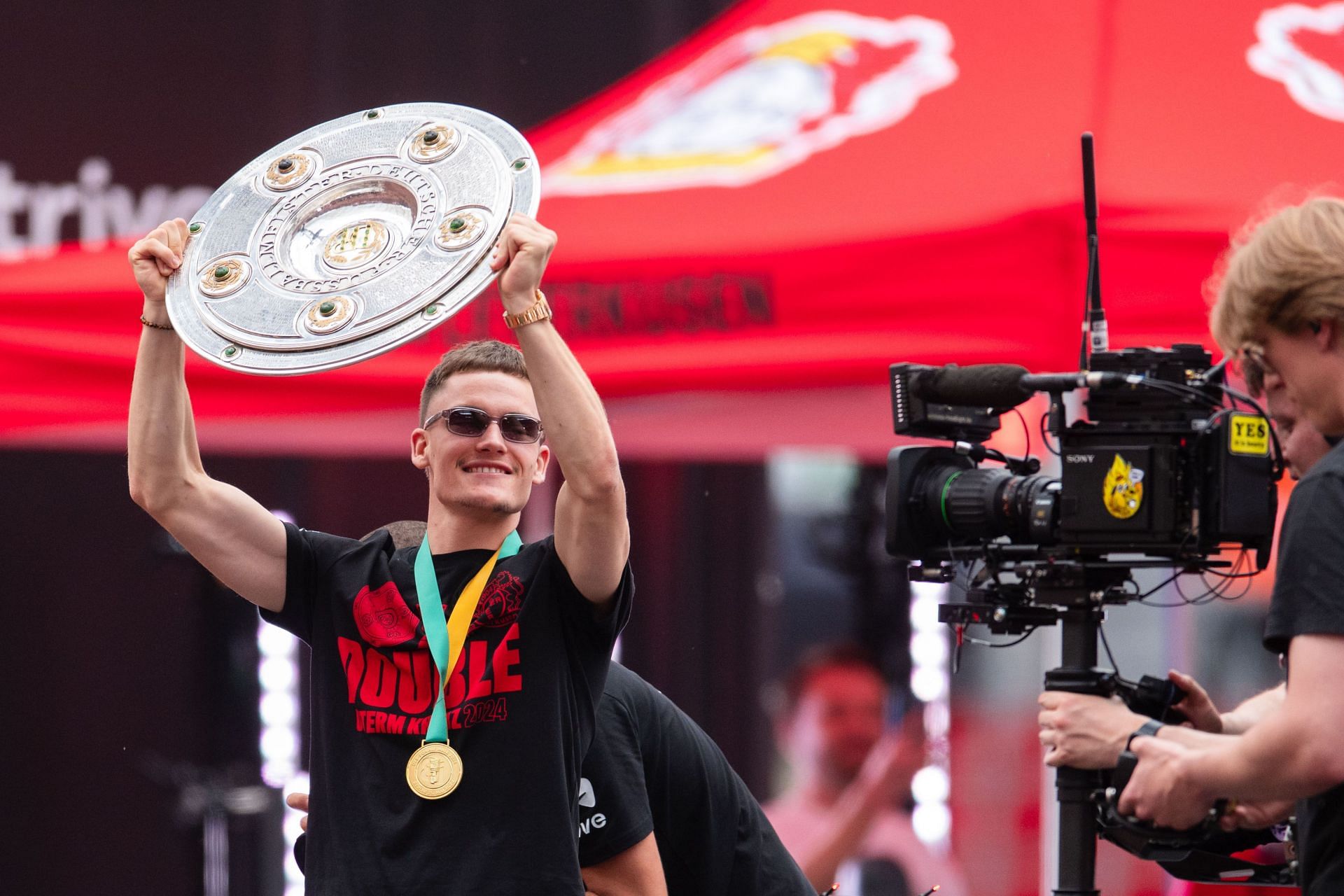 Florian Wirtz in Bayer Leverkusen&#039;s championship celebration - Source: Getty