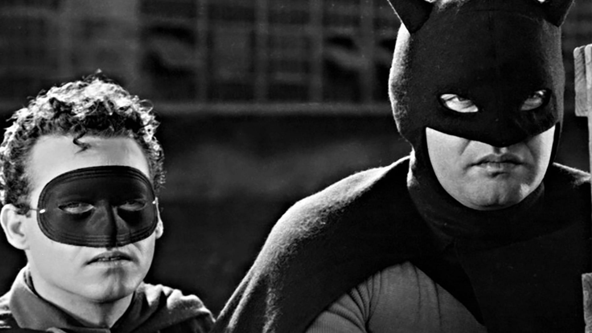 A still from Batman and Robin (1949) (Image via Prime Video)