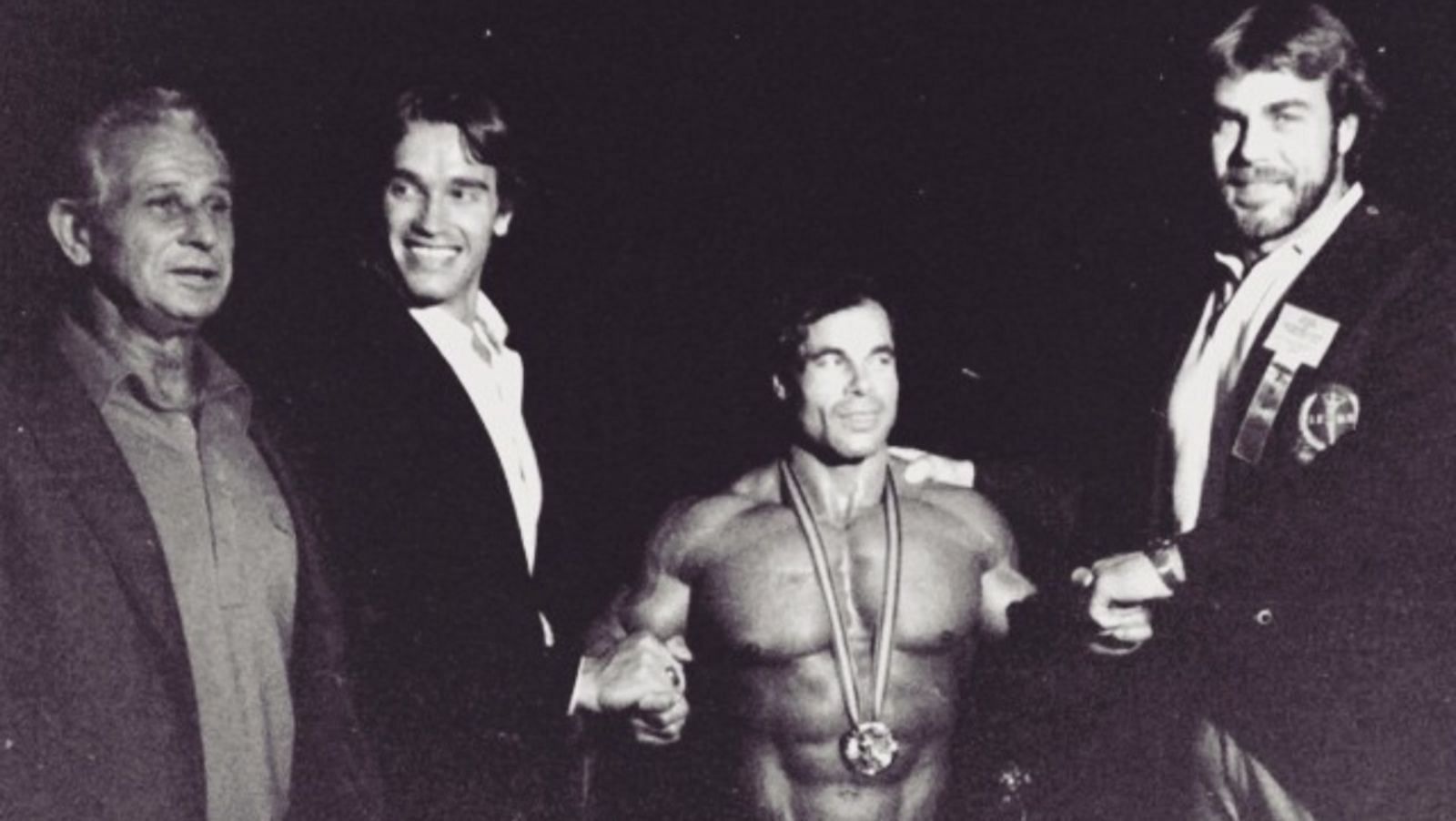 Franco Columbu receiving the title