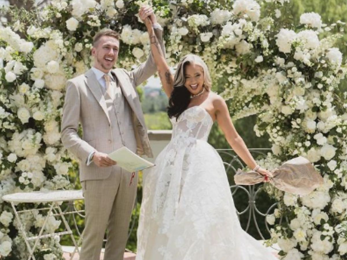 Miniminter and Talia Mar celebrated their marriage in Tuscany, Italy (Image via Instagram/Talia Mar)