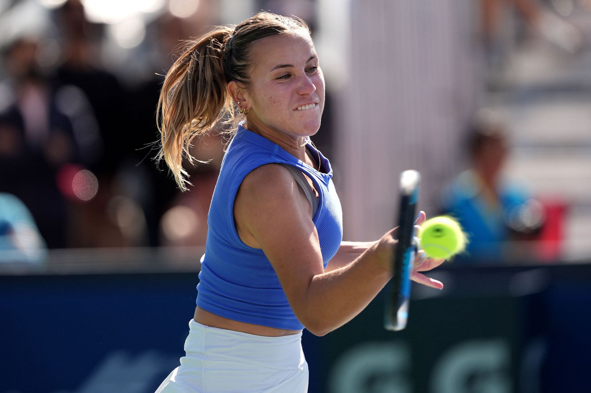 Sofia Kenin hits a forehand (Source: Getty)