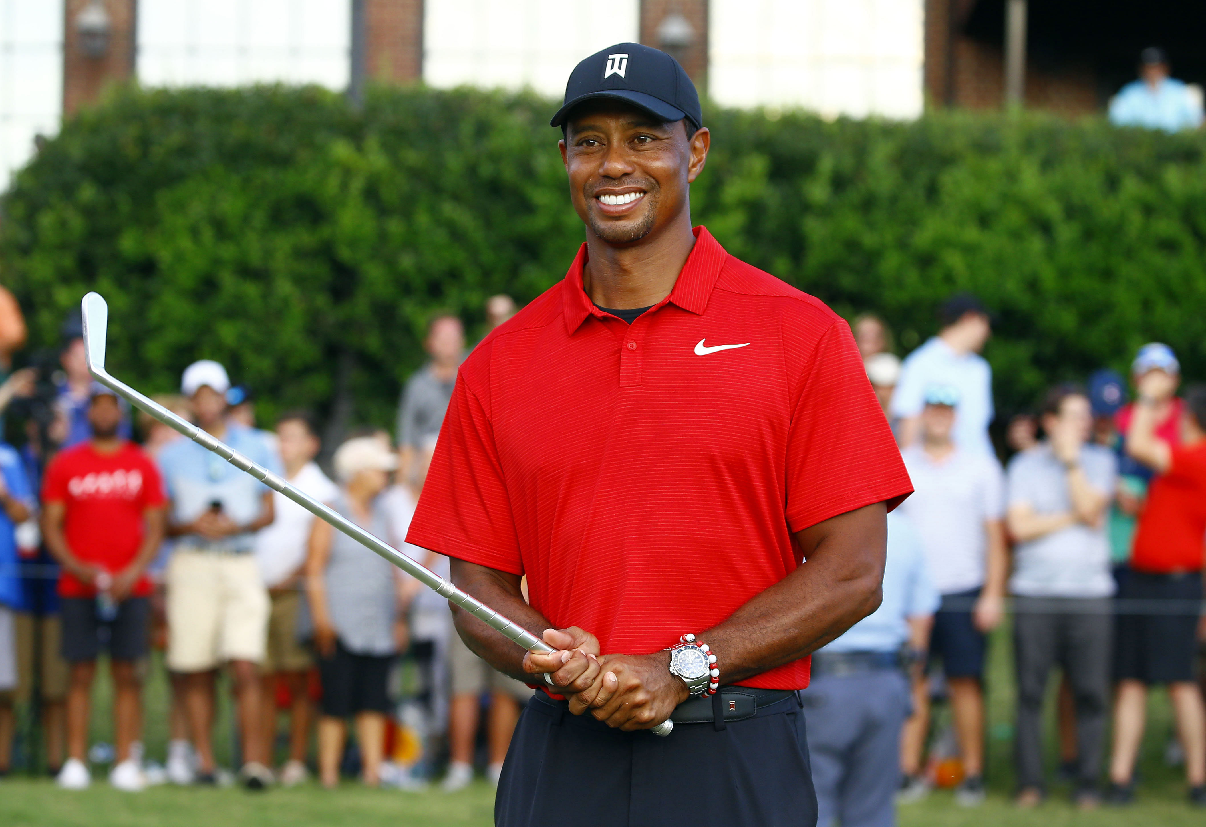 Tiger Woods poses after winning the Tour Championship 2018. (Image Source: Imagn)