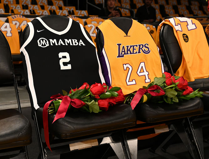 Watch: Naomi Osaka, Nick Kyrgios rock Kobe Bryant No. 8 jerseys for mixed doubles exhibition match