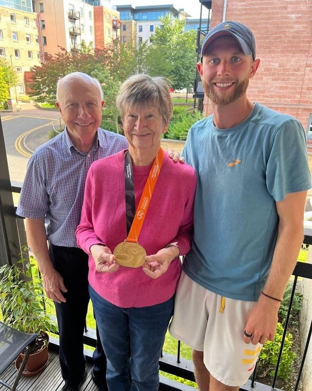 Josh Kerr Family - Father, Mother, Siblings, Wife, Kids