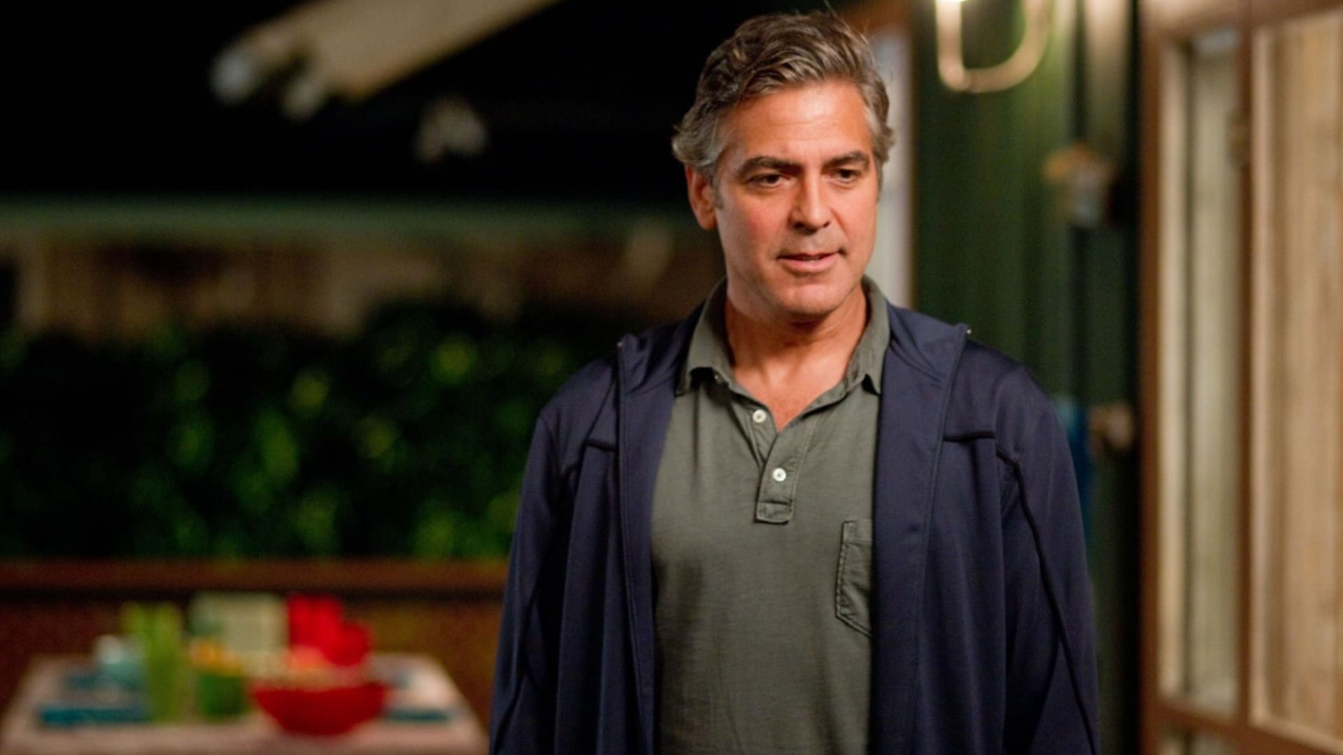 George Clooney delivers a captivating performance in this father-daughter bond movie (Image via Fox Searchlight)