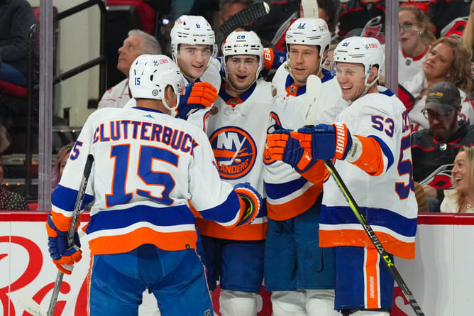 Report: New York Islanders to 'move on' from Matt Martin, Cal Clutterbuck