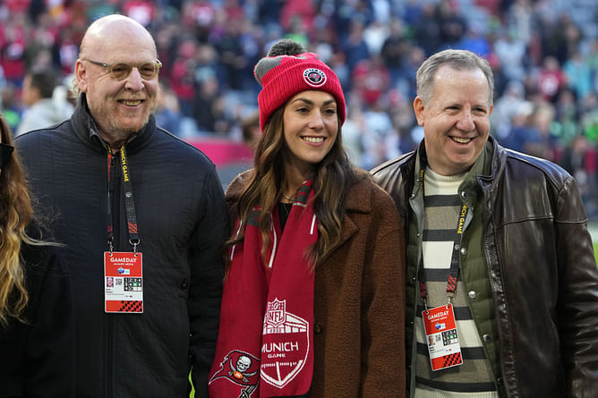 Bucs turned down $6,050,000,000 record-breaking offer to sell team: Report
