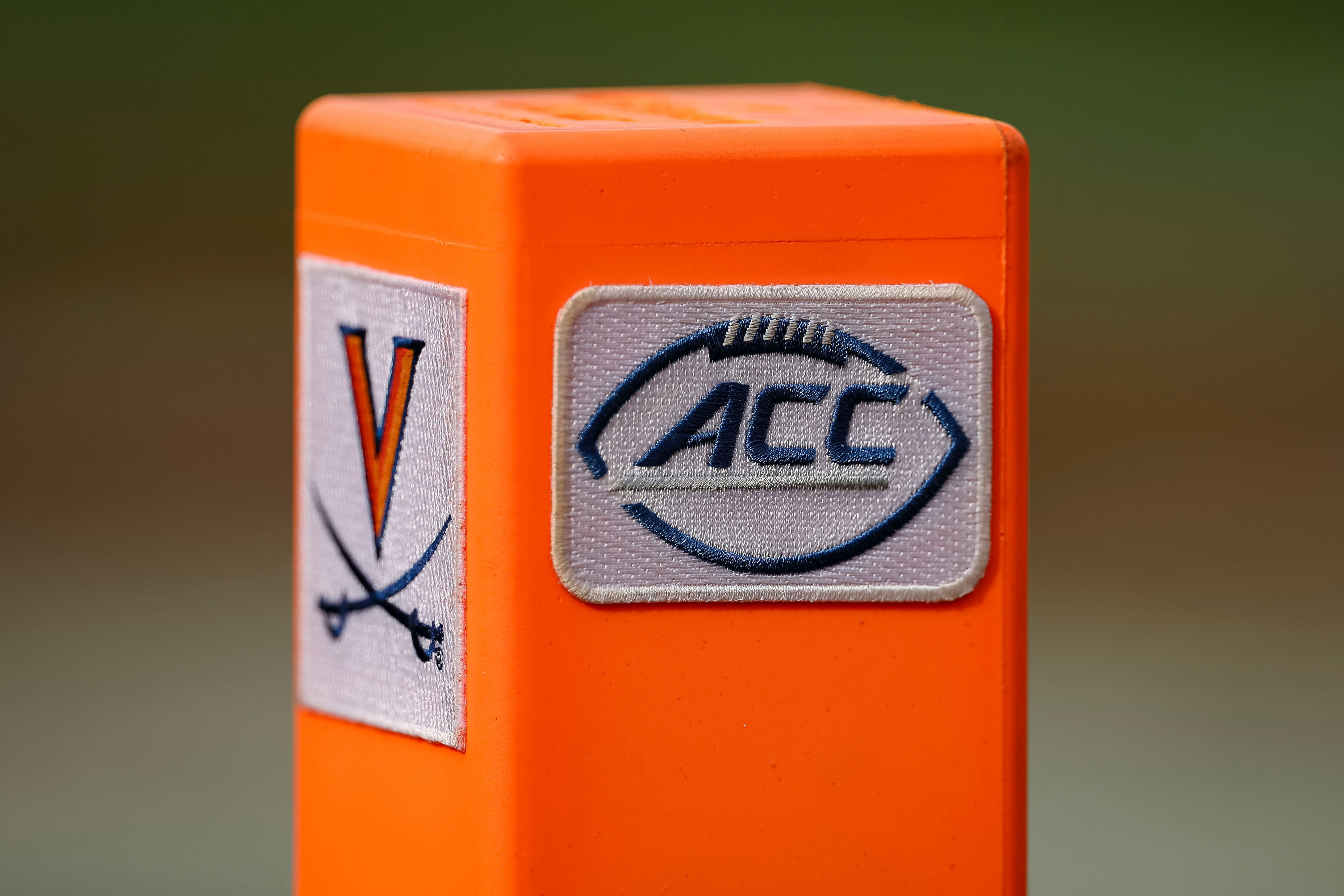 NCAA Football: North Carolina at Virginia - Source: Imagn