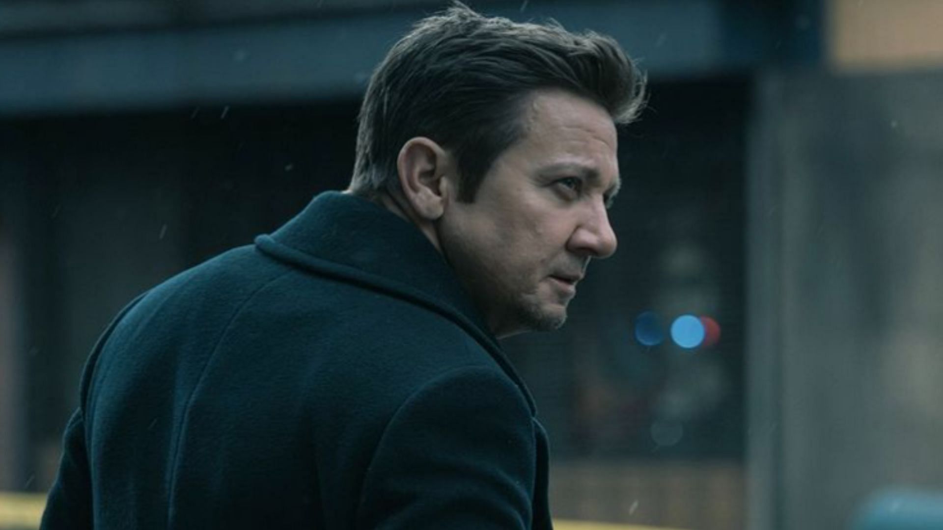 Jeremy Renner plays Mike McLusky (Image via Instagram/@mayorofkingstown)