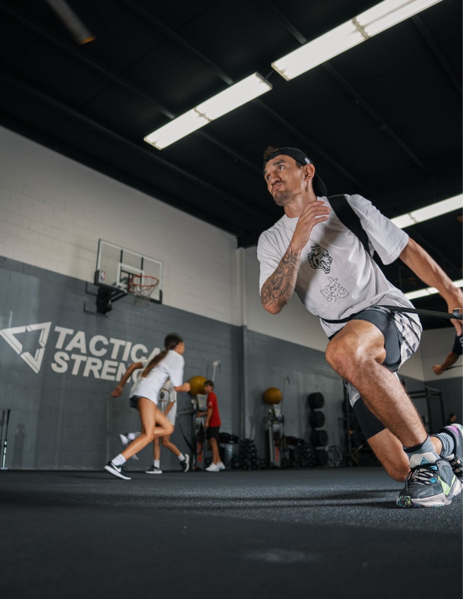 Max Holloway training at Tactical Strength. [via @blessedmma on Instagram]