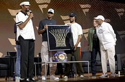 "Let's get another ring" - Spike Lee hypes Jalen Brunson & Josh Hart with exquisite Knicks' memorabilia