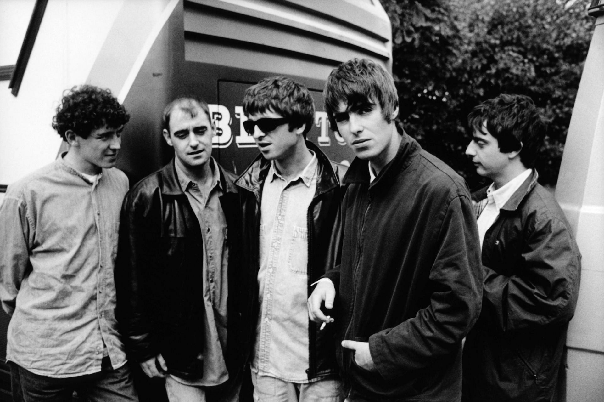 Photo of Liam GALLAGHER and Noel GALLAGHER and OASIS - Source: Getty