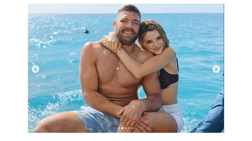 Dricus du Plessis with his girlfriend Vasti Spiller