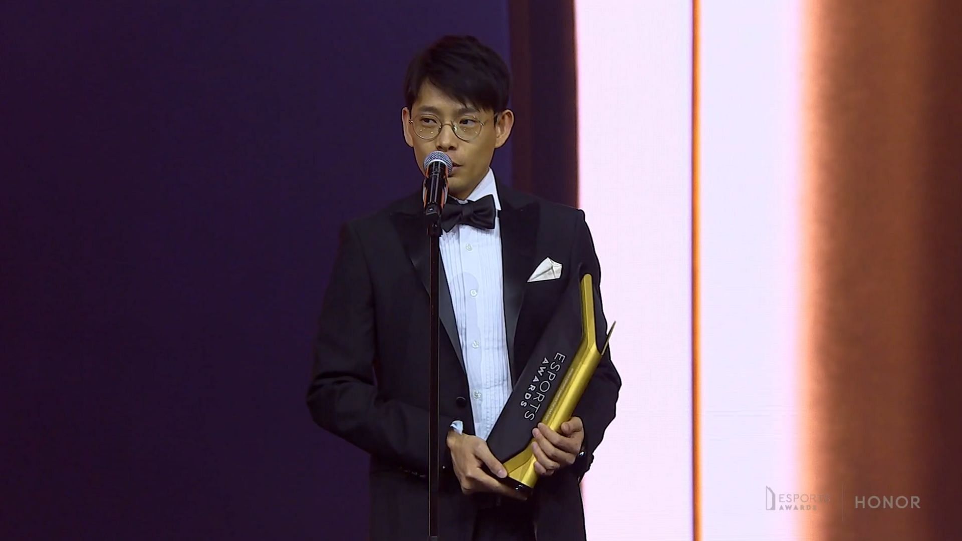 Mobile Legends: Bang Bang wins the Mobile Esports Game of The Year 2024 (Image via YouTube/EsportsAwards)