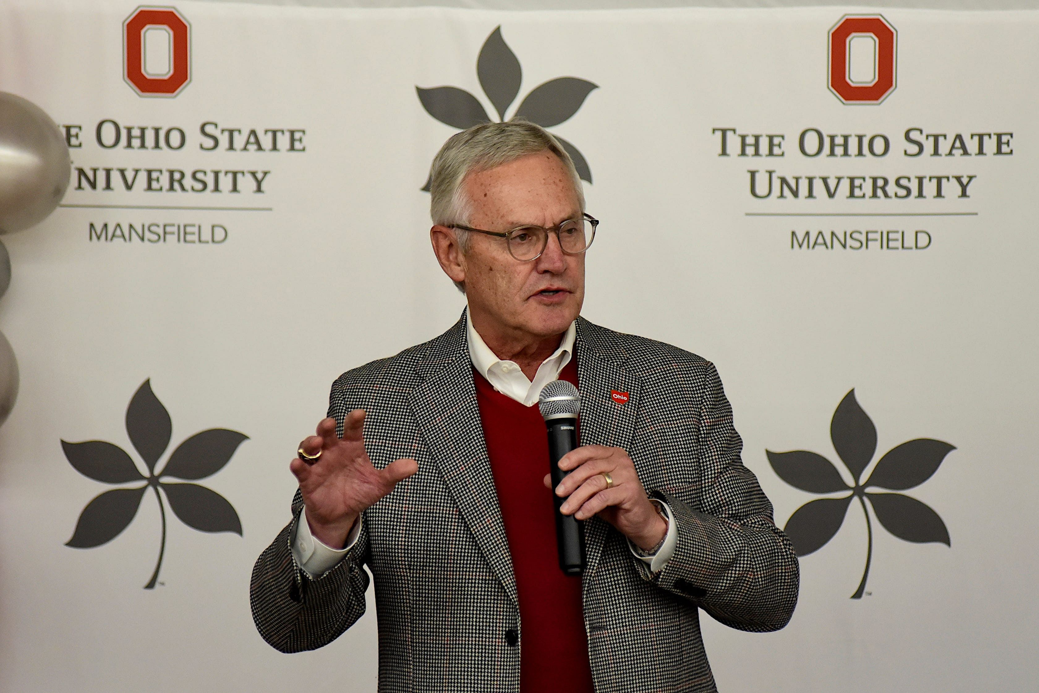 Former Ohio State coach Jim Tressel won the only No. 1 vs. No. 2 matchup in Michigan/OSU history. (Photo Credit: IMAGN)