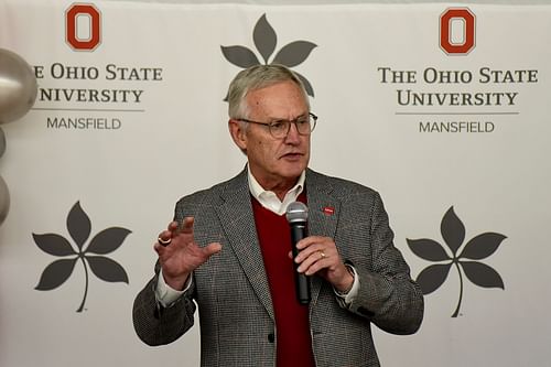 Former Ohio State coach Jim Tressel won the only No. 1 vs. No. 2 matchup in Michigan/OSU history. (Photo Credit: IMAGN)