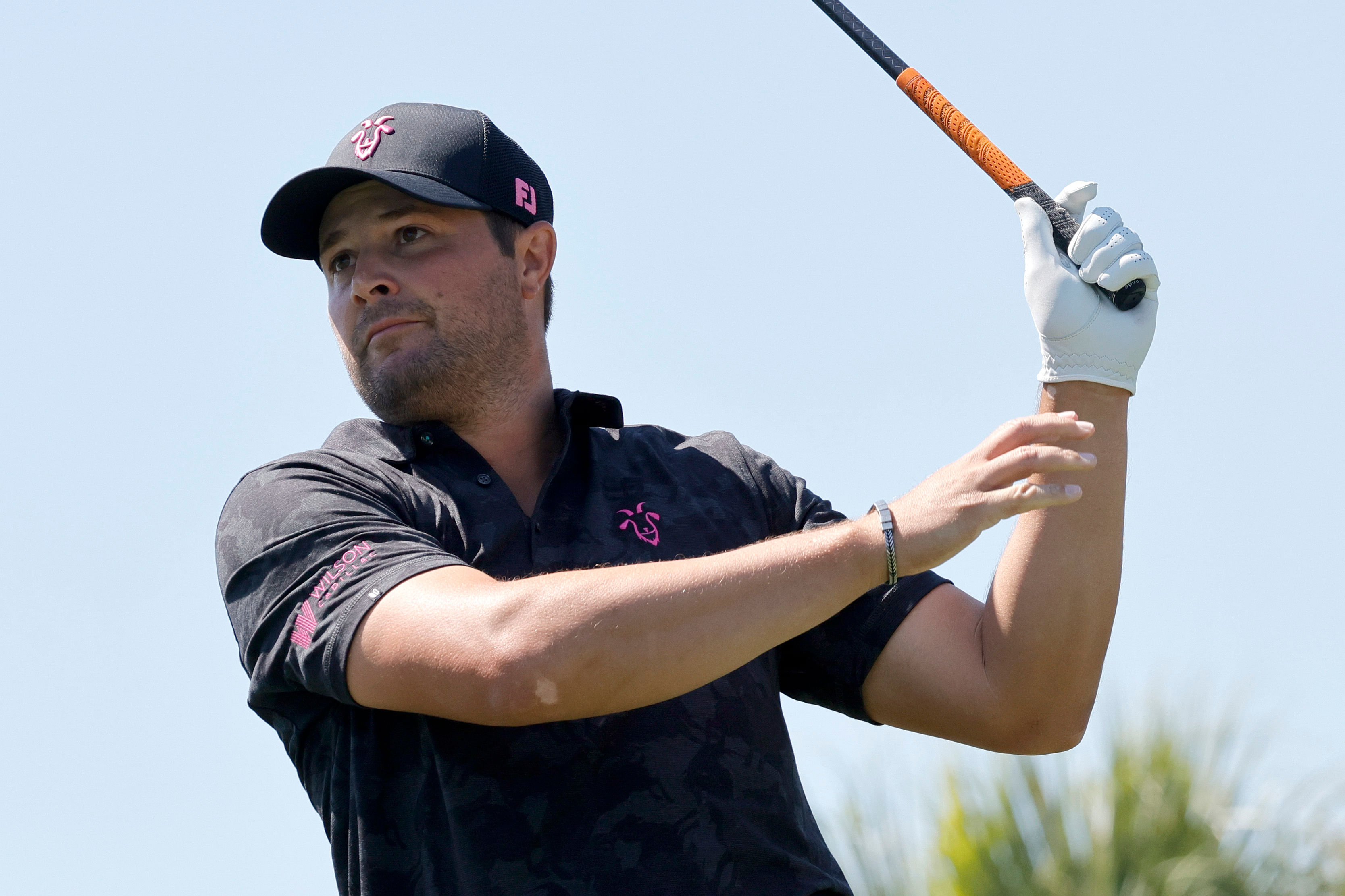 Peter Uihlein leads LIV Golfers atop the 2024 International Series