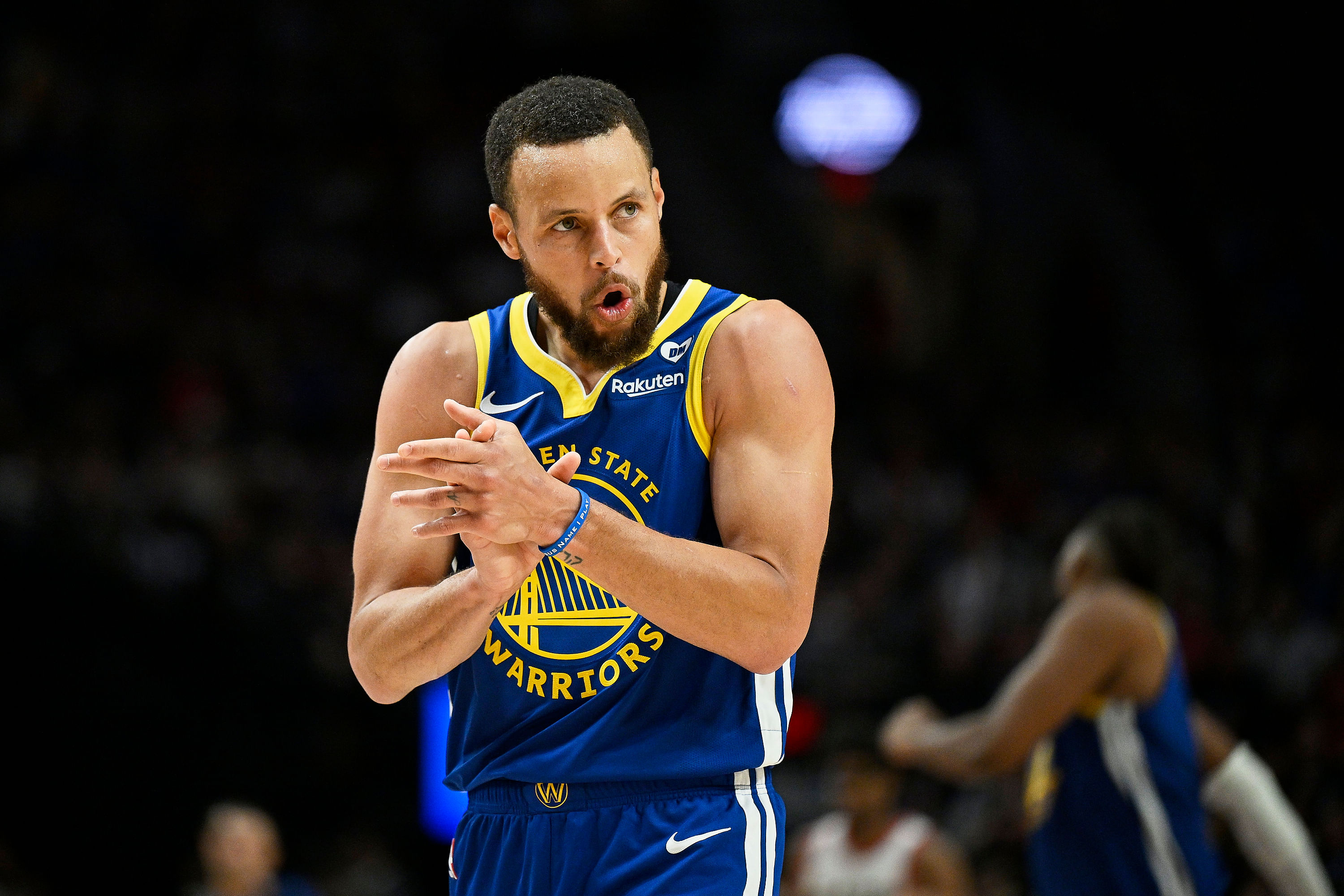 Hậu vệ Stephen Curry của Golden State Warriors - Nguồn: Imagn