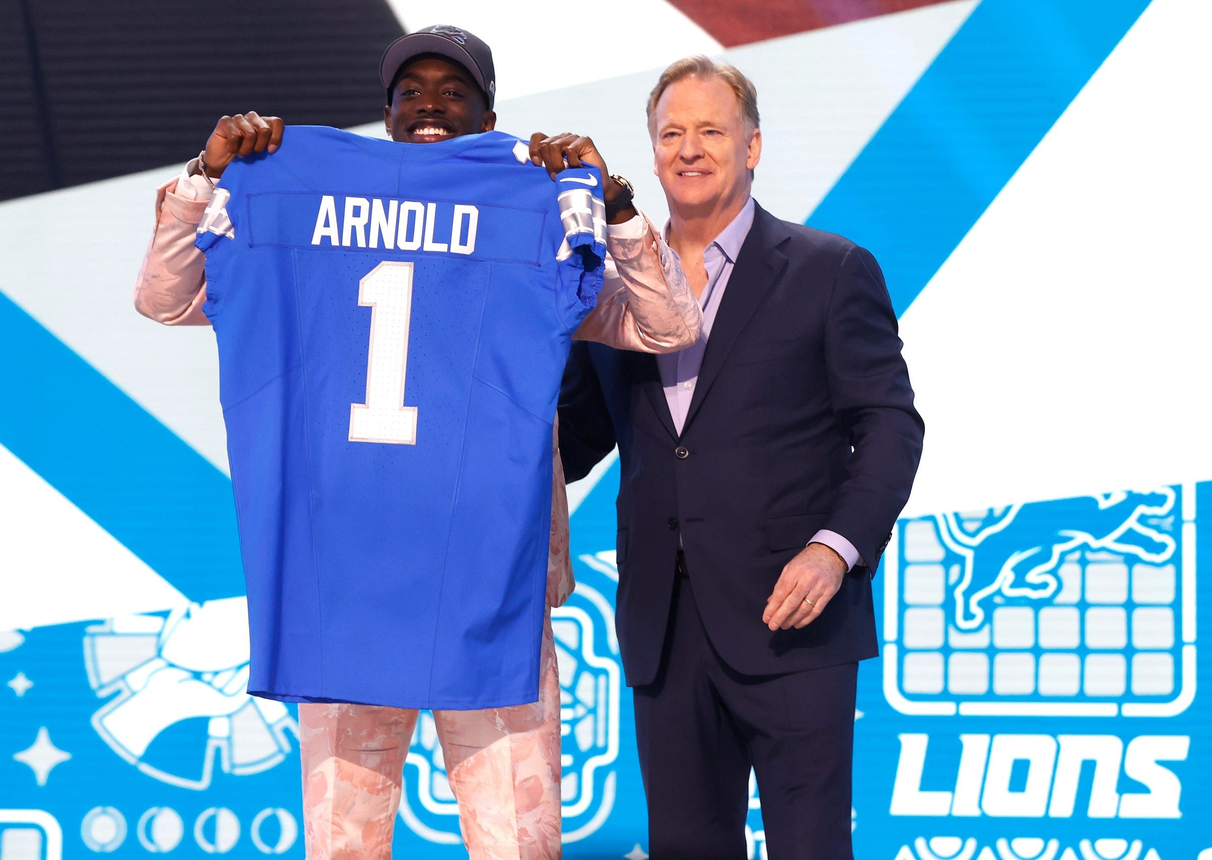 The battle to replace former Alabama cornerback Terrion Arnold, now a Detroit Lion, continues into fall camp. (Photo credit: IMAGN)