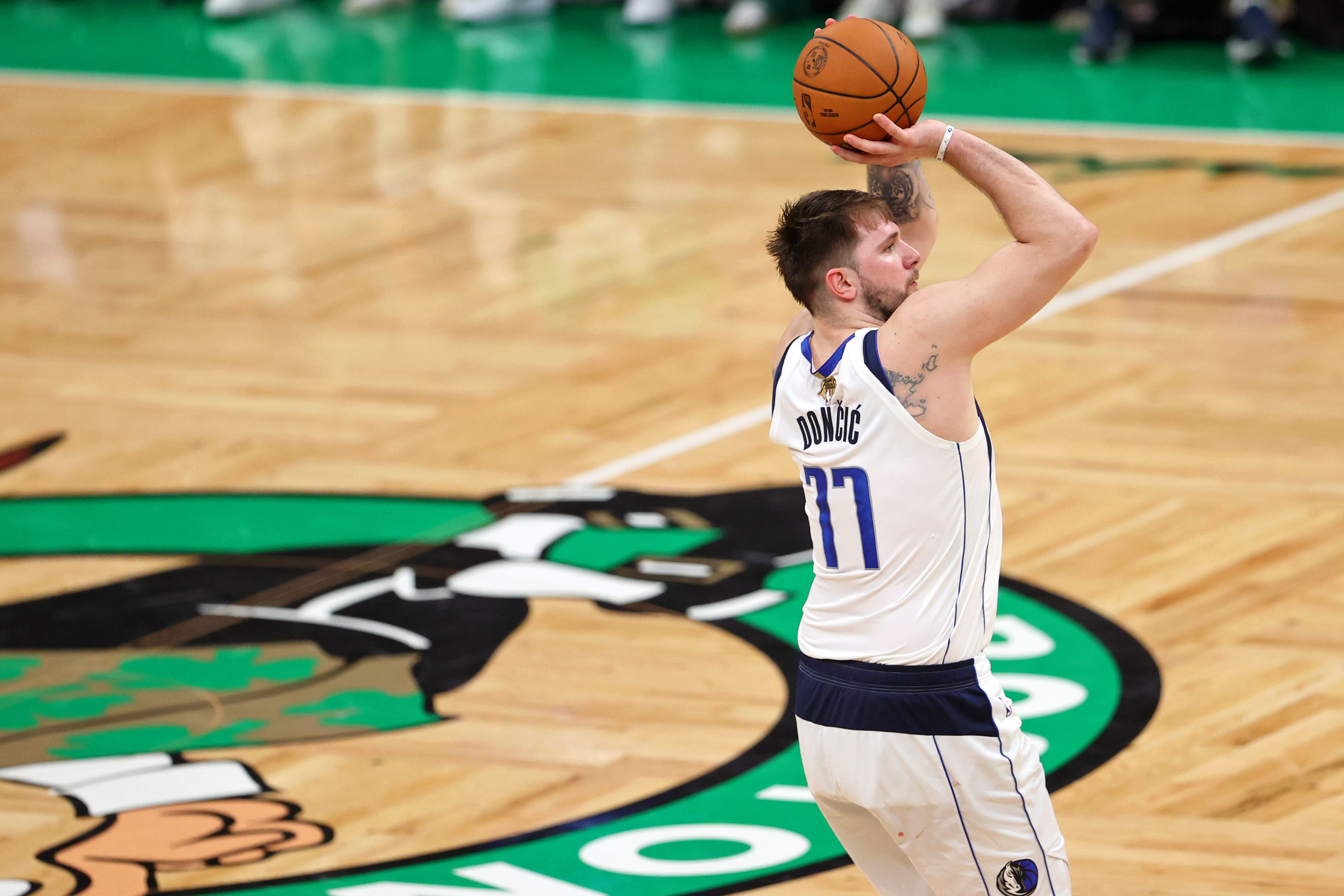 Listing Dallas Mavericks NBA 2K25 ratings for all players ft. Luka