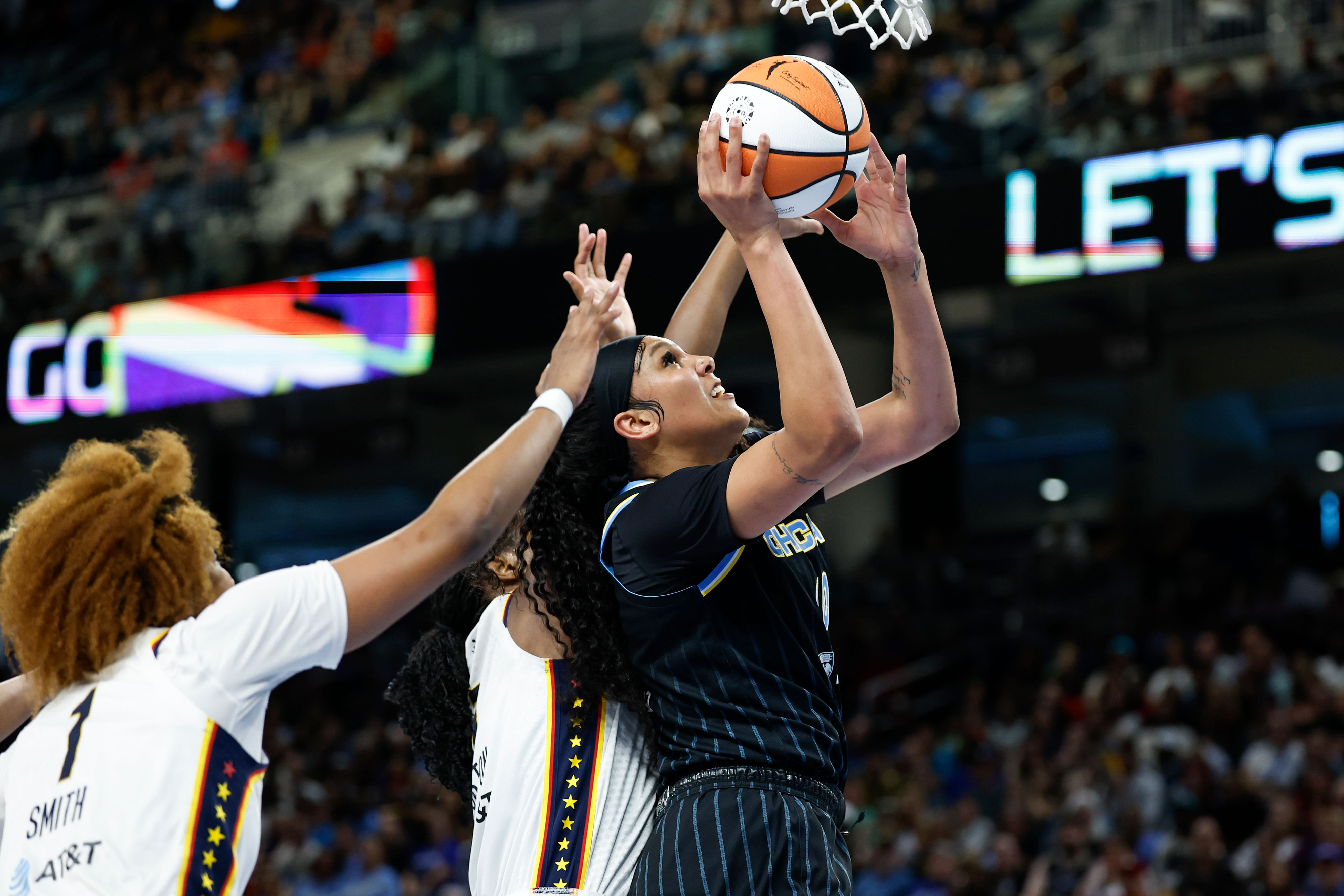 WNBA: Indiana Fever at Chicago Sky - Source: Imagn