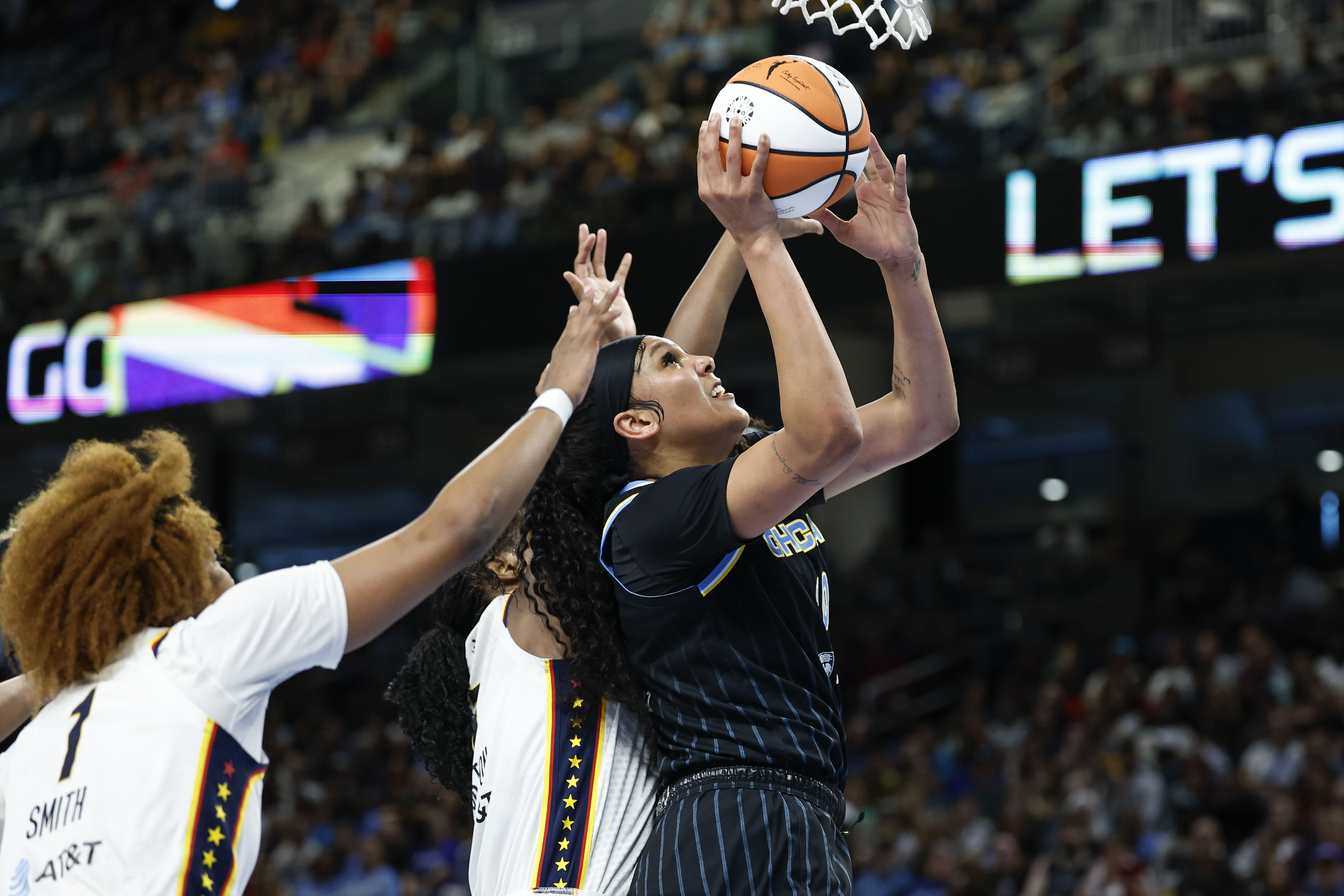 WNBA: Indiana Fever at Chicago Sky - Source: Imagn