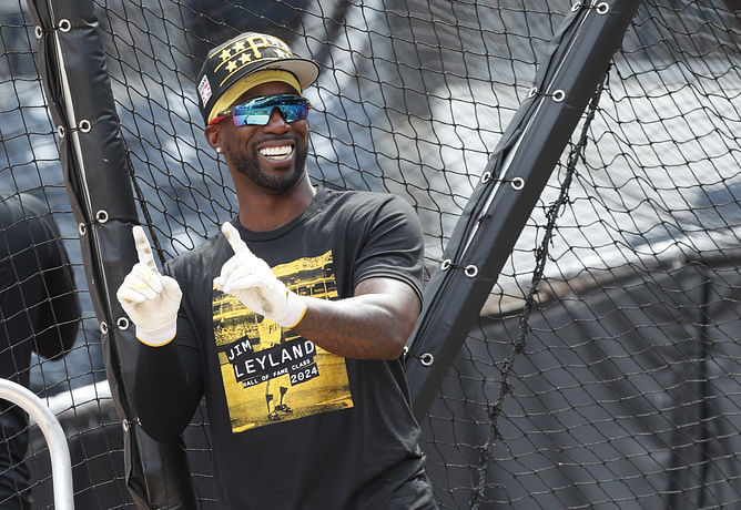 Watch: Pirates hitting coach gets ejected after just 3 pitches for arguing called strikes on Andrew McCutchen