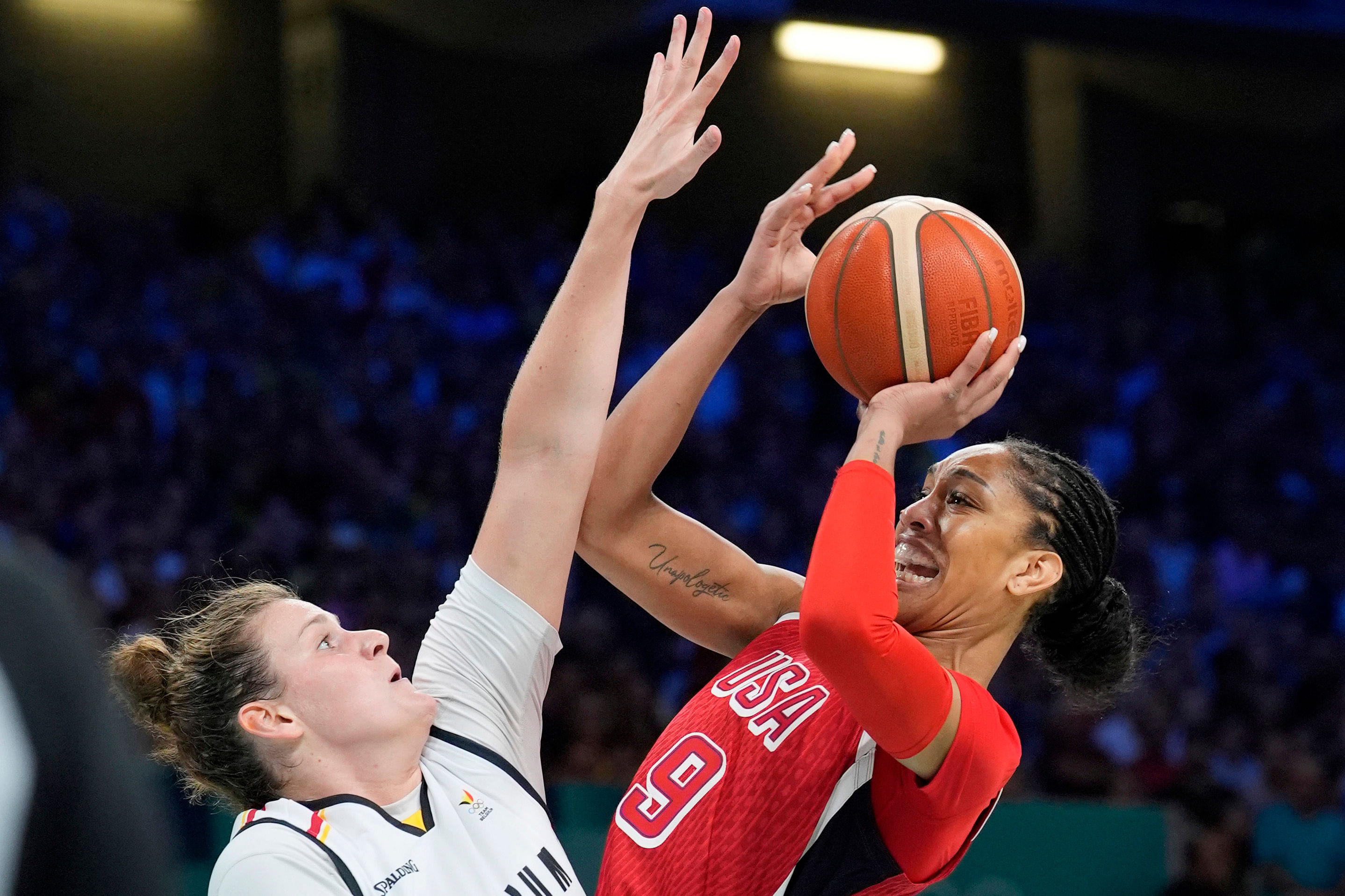 United States forward A&#039;Ja Wilson shoots against Belgium center Kyara Linskens during the Paris 2024 Olympic Summer Games at Stade Pierre-Mauroy. Credit: Imagn