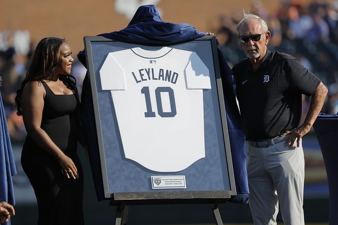 WATCH: Detroit Tigers honor Hall of Famer & former World Series champ Jim Leyland by retiring his No. 10 jersey in a heartwarming ceremony