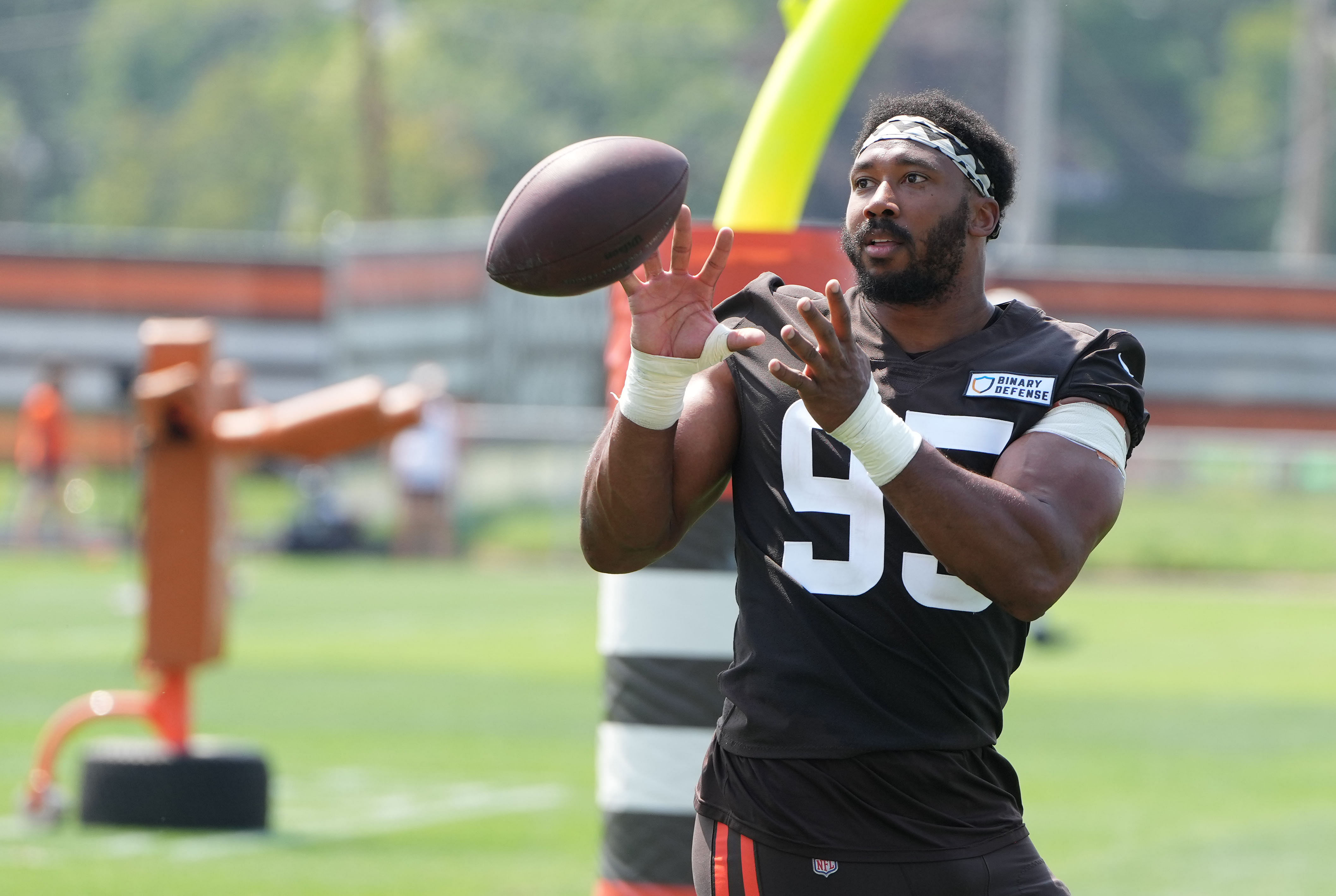 Cleveland Browns DE Myles Garrett (Source: Imagn)