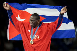 Ex-NHLer Mike Commodore marvels at Cuba's 5x Olympic gold medal winner Mijain Lopez