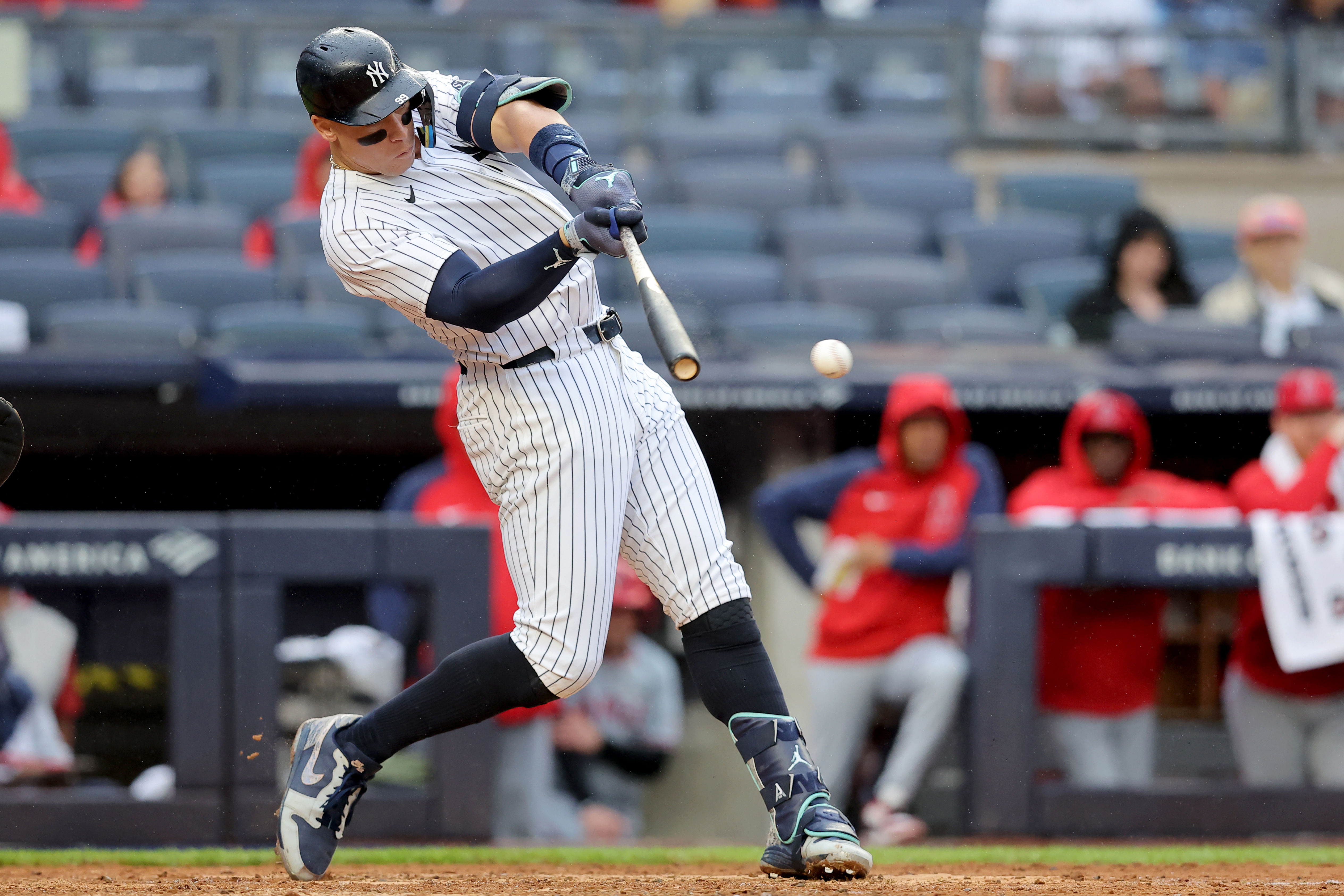 Aaron Judge could hit another home run today (Imagn)