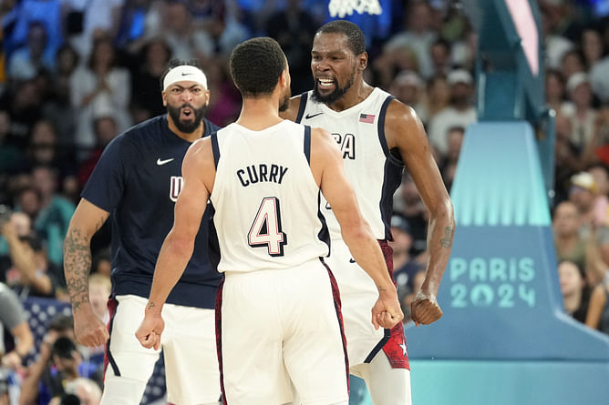 "He carried Steph to two championships": Ex-NBA player throws shade at Steph Curry while making Kevin Durant's case for Olympics MVP
