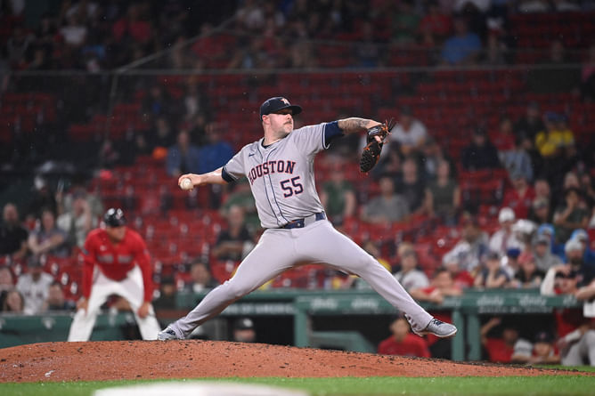 WATCH: Ryan Pressly throws live BP session facing Jon Singleton and Chas McCormick, on track to return from the IL soon