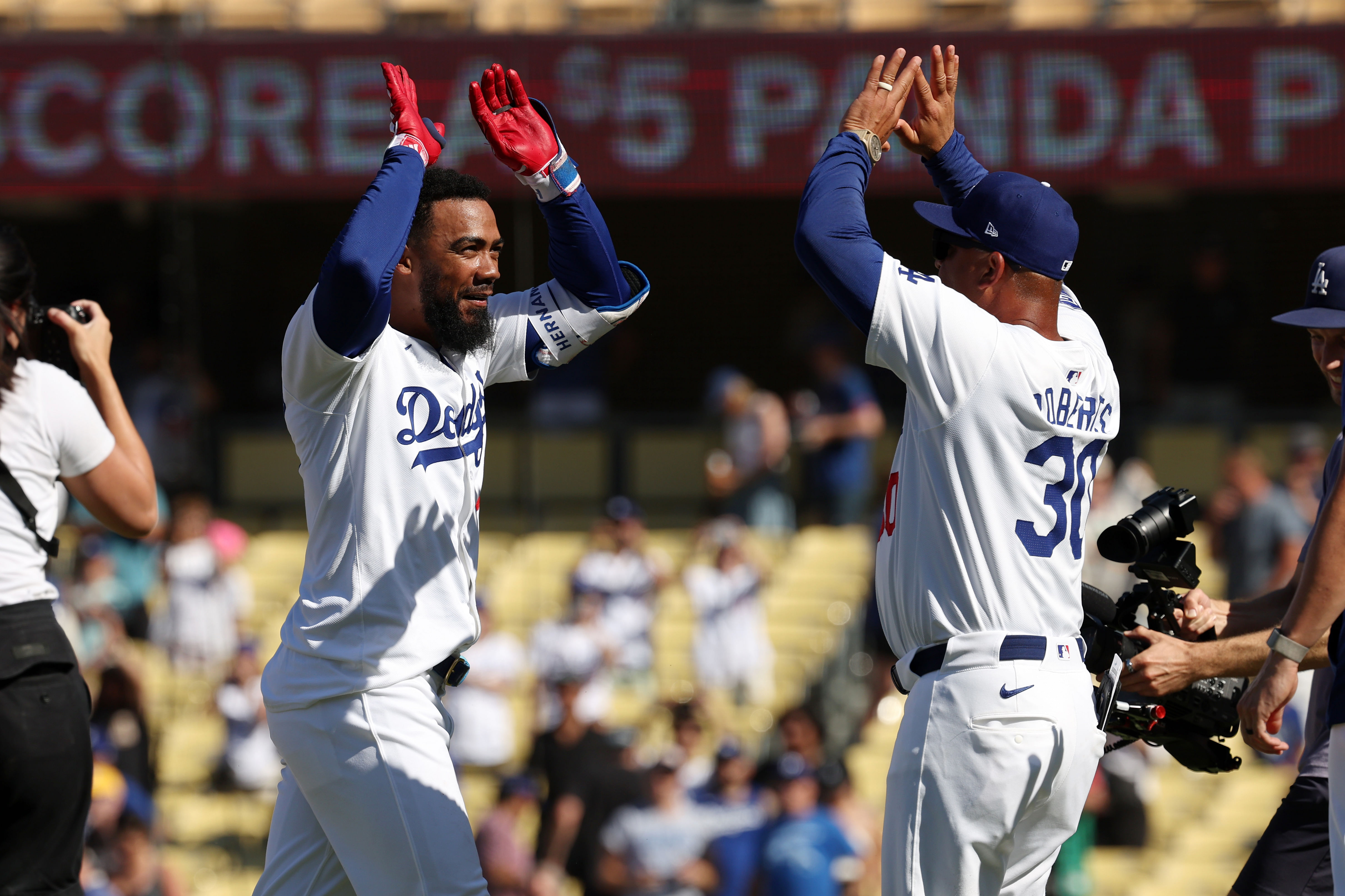 Teoscar Hernandez earned a walkoff win for the Los Angeles Dodgers (Photo Credit: IMAGN)