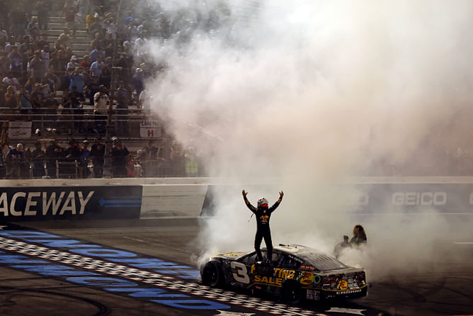 "It was ok for Dale Sr. to wreck everybody and get away" - Kenny Wallace compares RCR's past to present amid Richmond controversy