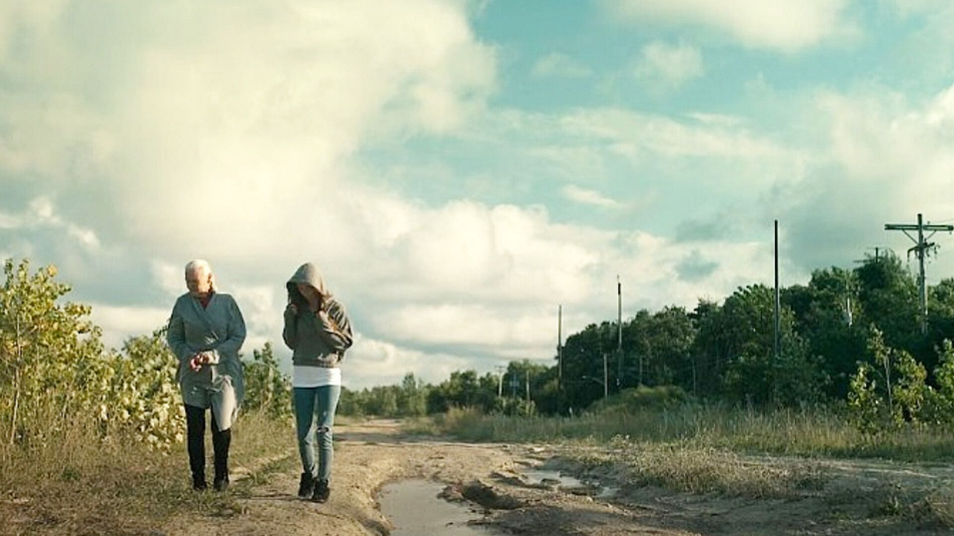 Stacey and Sandra where they saw the sighting of the creature (image via Netflix)