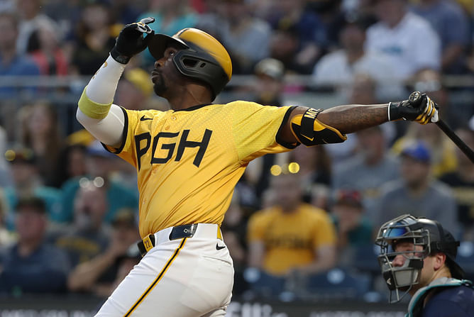 Andrew McCutchen Injury Update: Pirates All-Star placed on 10-day IL following left knee issues