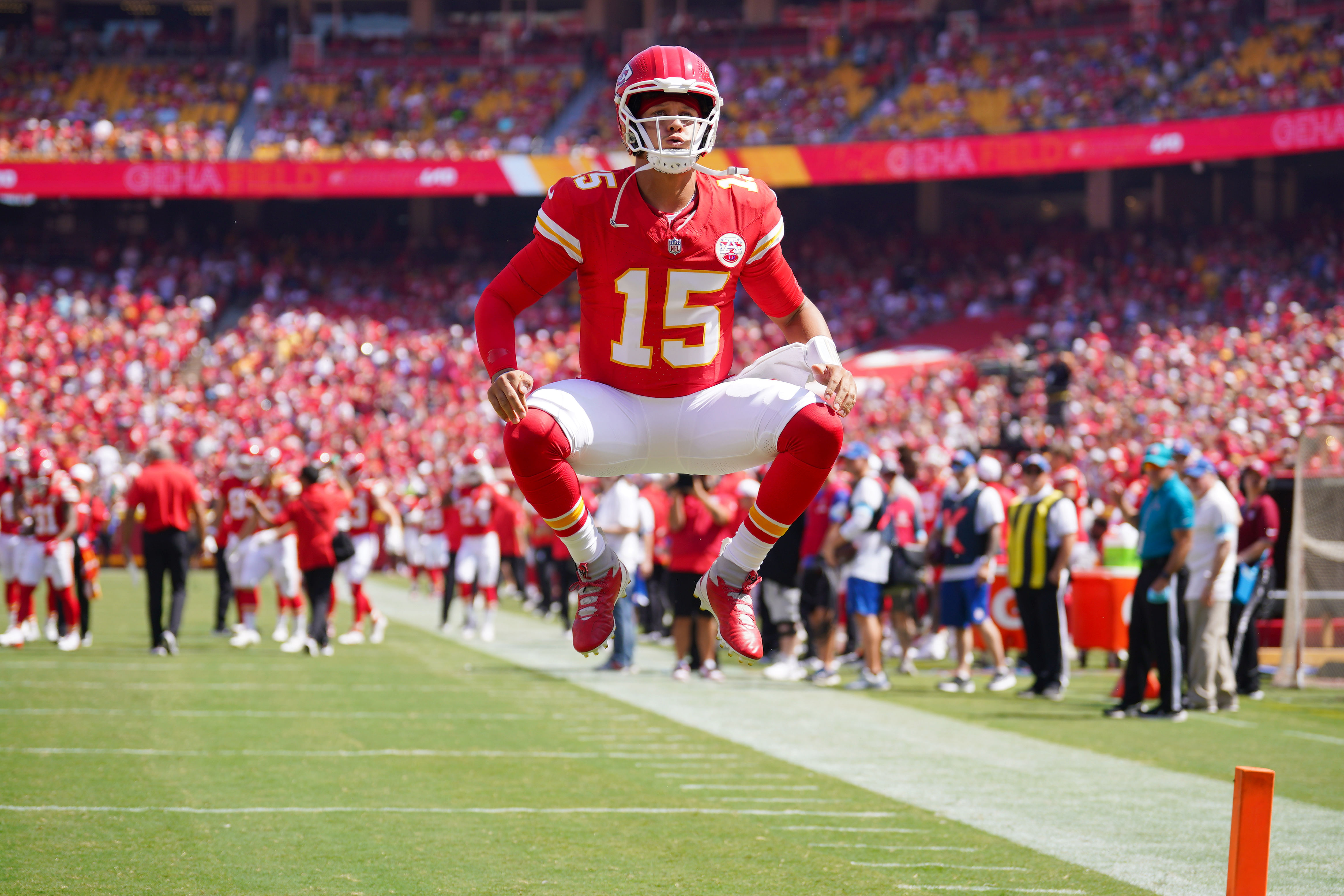 Patrick Mahomes donated $5 million (Imagn)